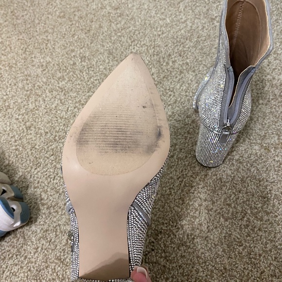 Noticed-R Rhinestones Booties - Picture 5 of 7